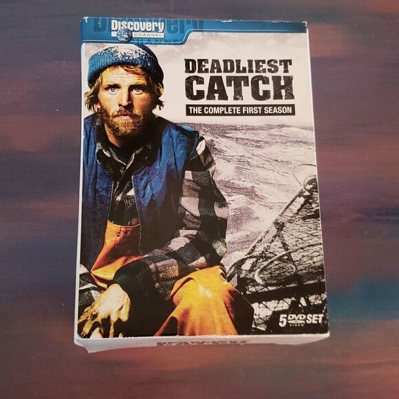 Discovery Channel Deadliest Catch Complete 1st Season Set of 5 DVDs in Case - Picture 1 of 5